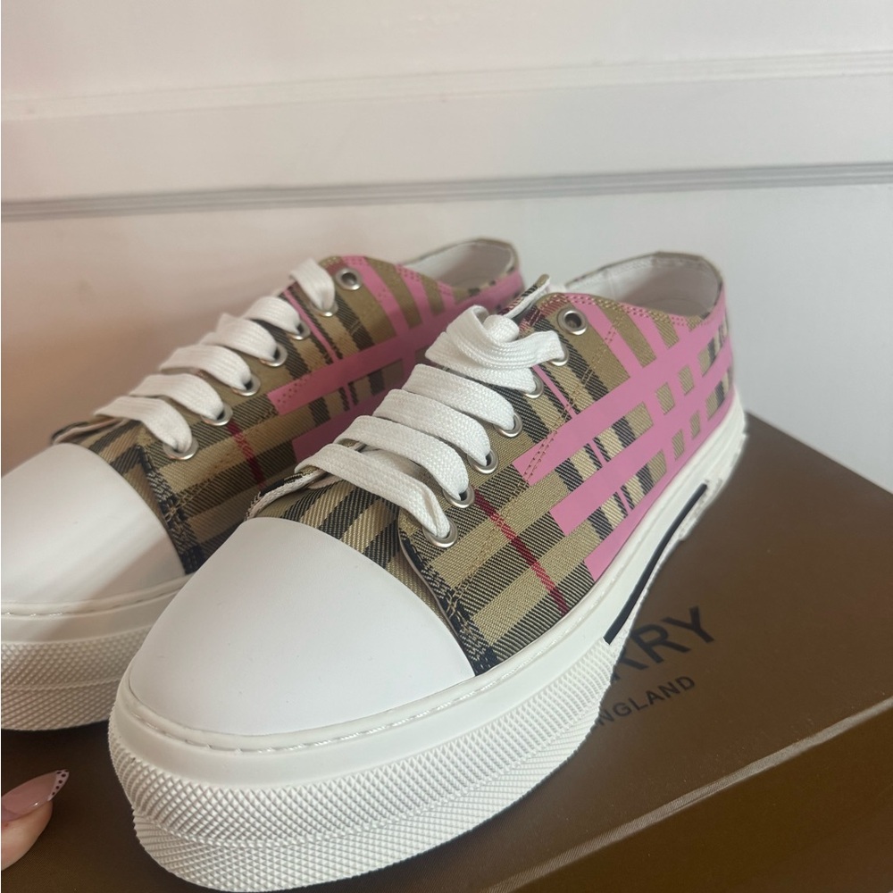 Burberry Women's Checkered Pink and Tan Sneakers
